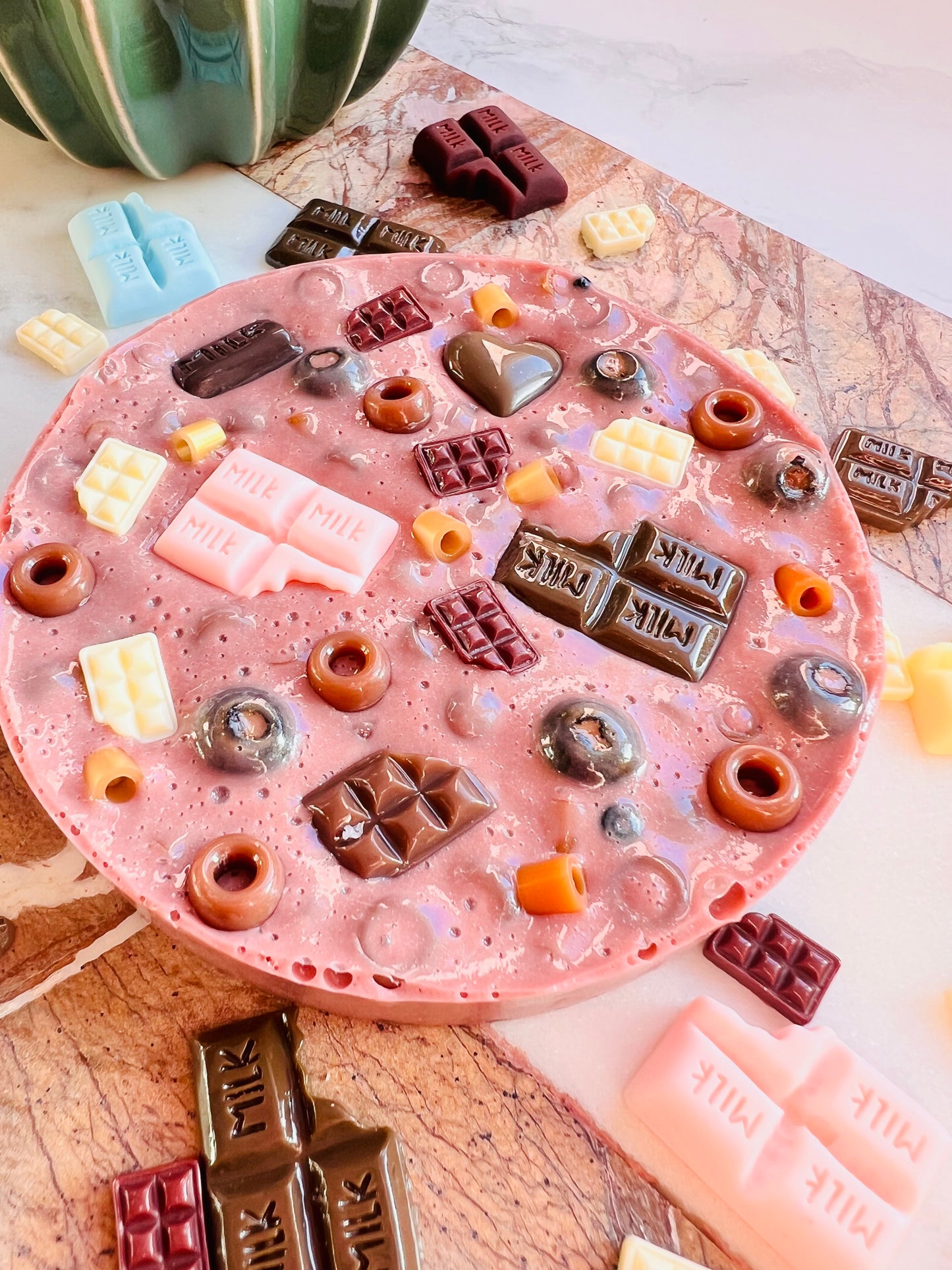 REMELTABLE 'CHOCOHOLIC' picky pad | Reusable | Easter | Circle (10cm)| Latex Free| Neurodiverse Distracting Nail Skin Picking Stress