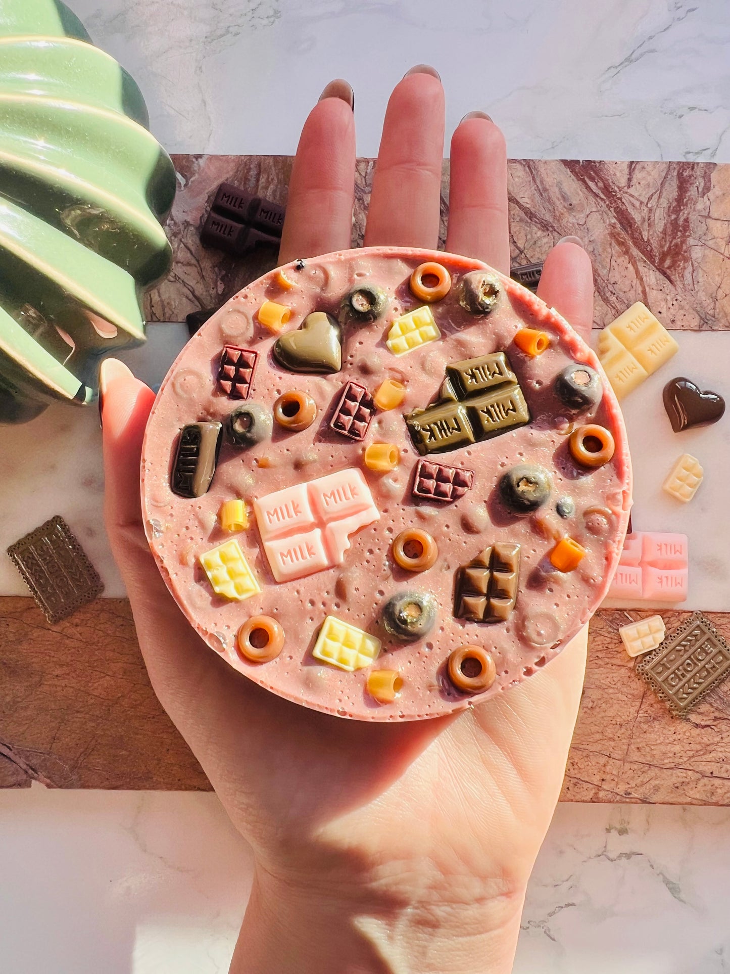 REMELTABLE 'CHOCOHOLIC' picky pad | Reusable | Easter | Circle (10cm)| Latex Free| Neurodiverse Distracting Nail Skin Picking Stress