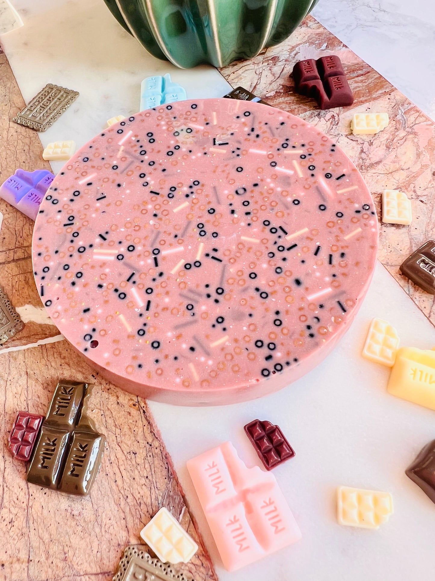 REMELTABLE 'CHOCOHOLIC' picky pad | Reusable | Easter | Circle (10cm)| Latex Free| Neurodiverse Distracting Nail Skin Picking Stress