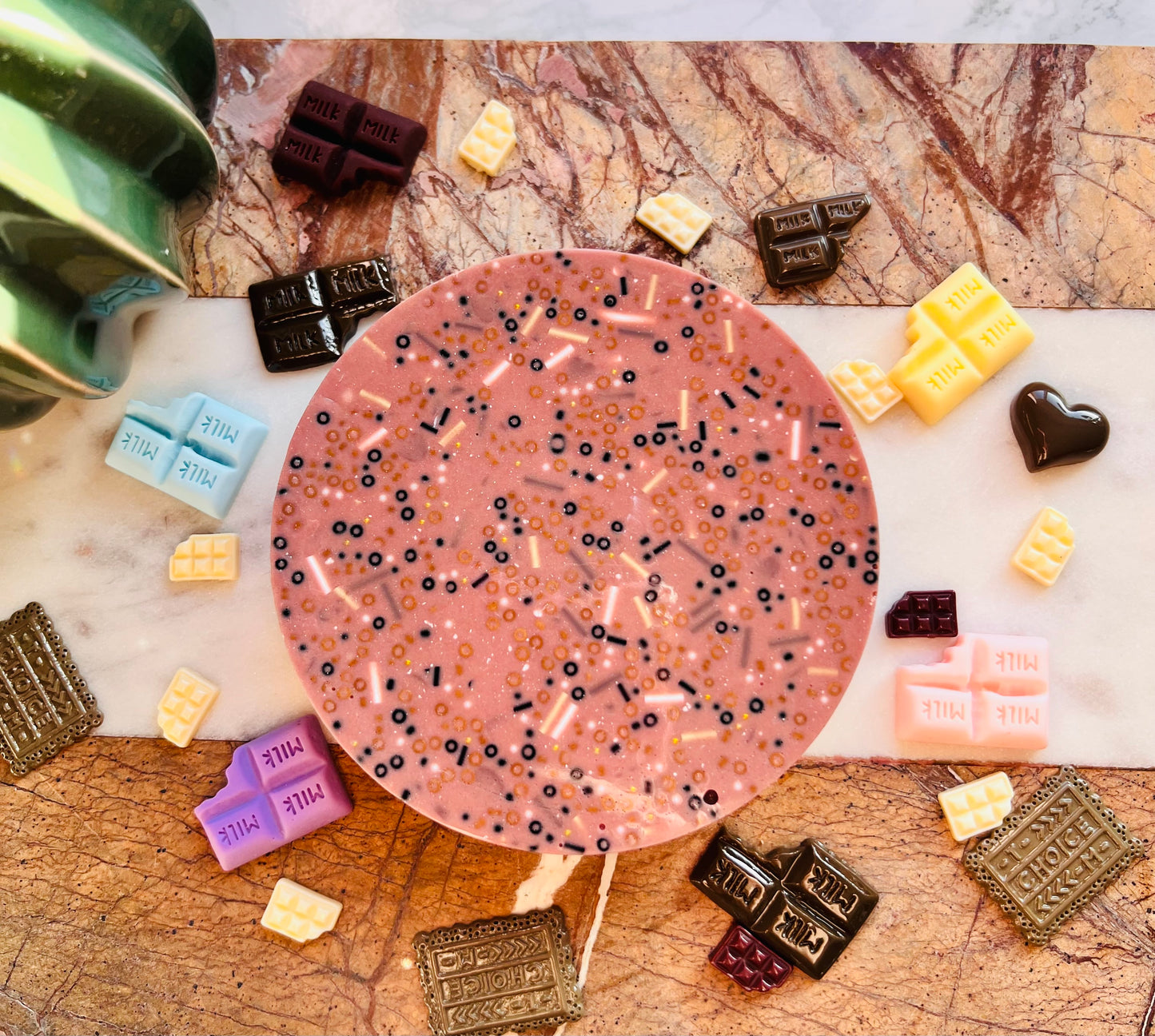 REMELTABLE 'CHOCOHOLIC' picky pad | Reusable | Easter | Circle (10cm)| Latex Free| Neurodiverse Distracting Nail Skin Picking Stress