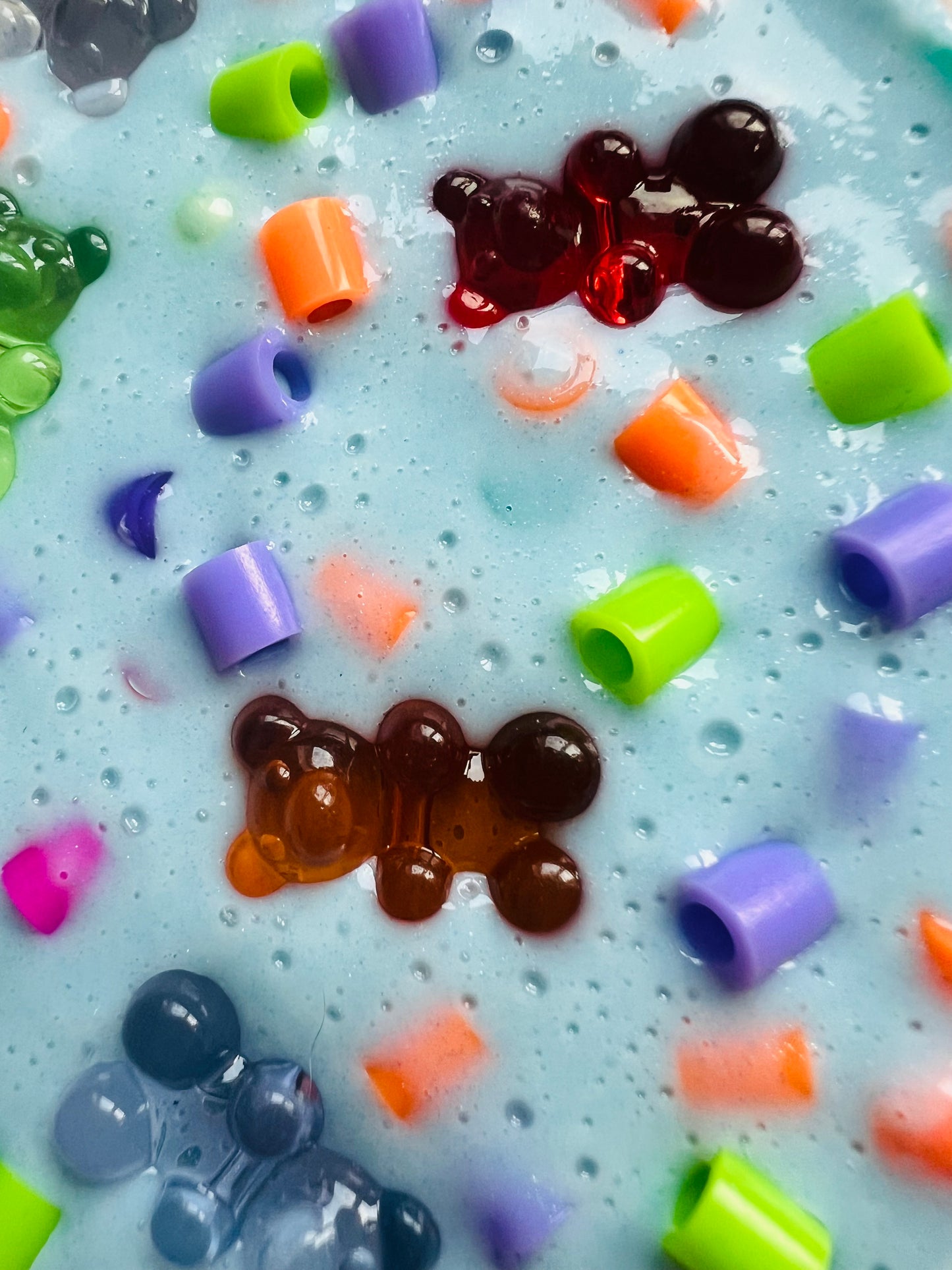REMELTABLE 'GUMMY BEAR' picky pad | Reusable | Easter | Circle (10cm)| Latex Free| Neurodiverse Distracting Nail Skin Picking Stress
