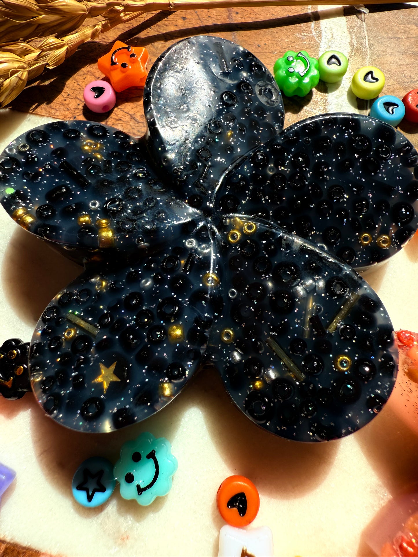 FLOWER Picky Pad | Easter | GIFT | 8 Colours | Latex Free | Neurodiverse Stimming | Nail Skin Hair Picking Distraction | Fidget Aid uk