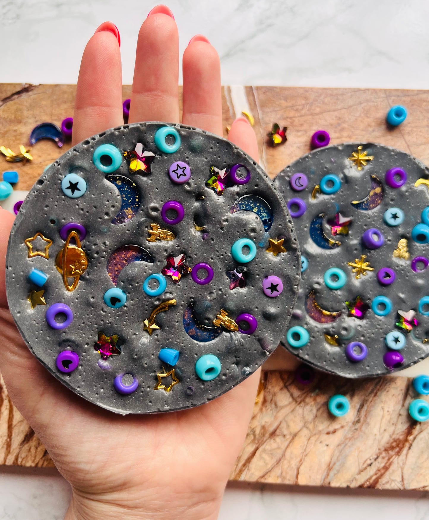 REMELTABLE 'SPACE' picky pad | Reusable | Easter | Circle (10cm)| Latex Free| Neurodiverse  Distracting Nail Skin Picking Stress