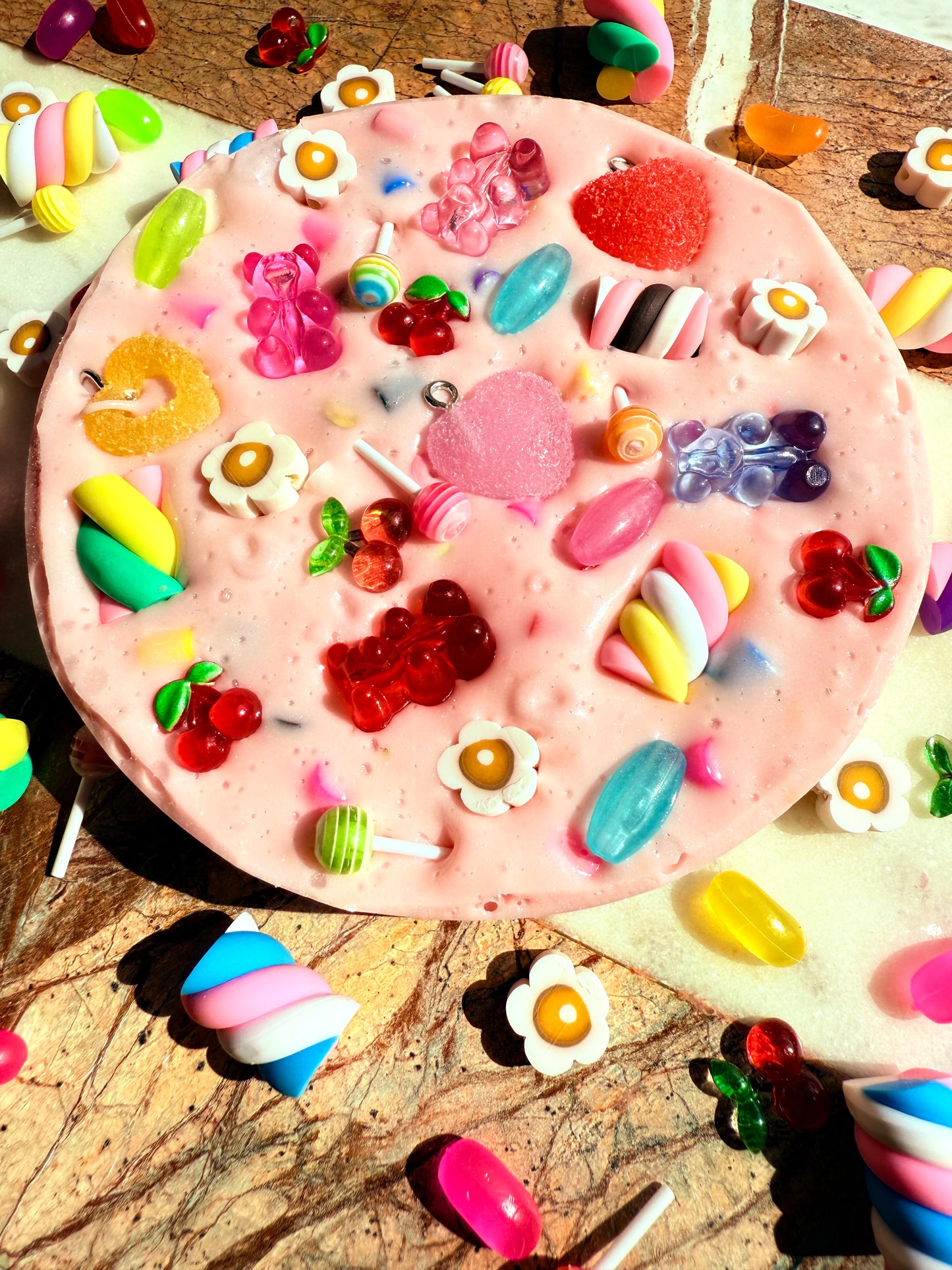REMELTABLE 'PICK N MIX' picky pad | Reusable | Easter | Circle (10cm)| Latex Free| Neurodiverse  Distracting Nail Skin Picking Stress