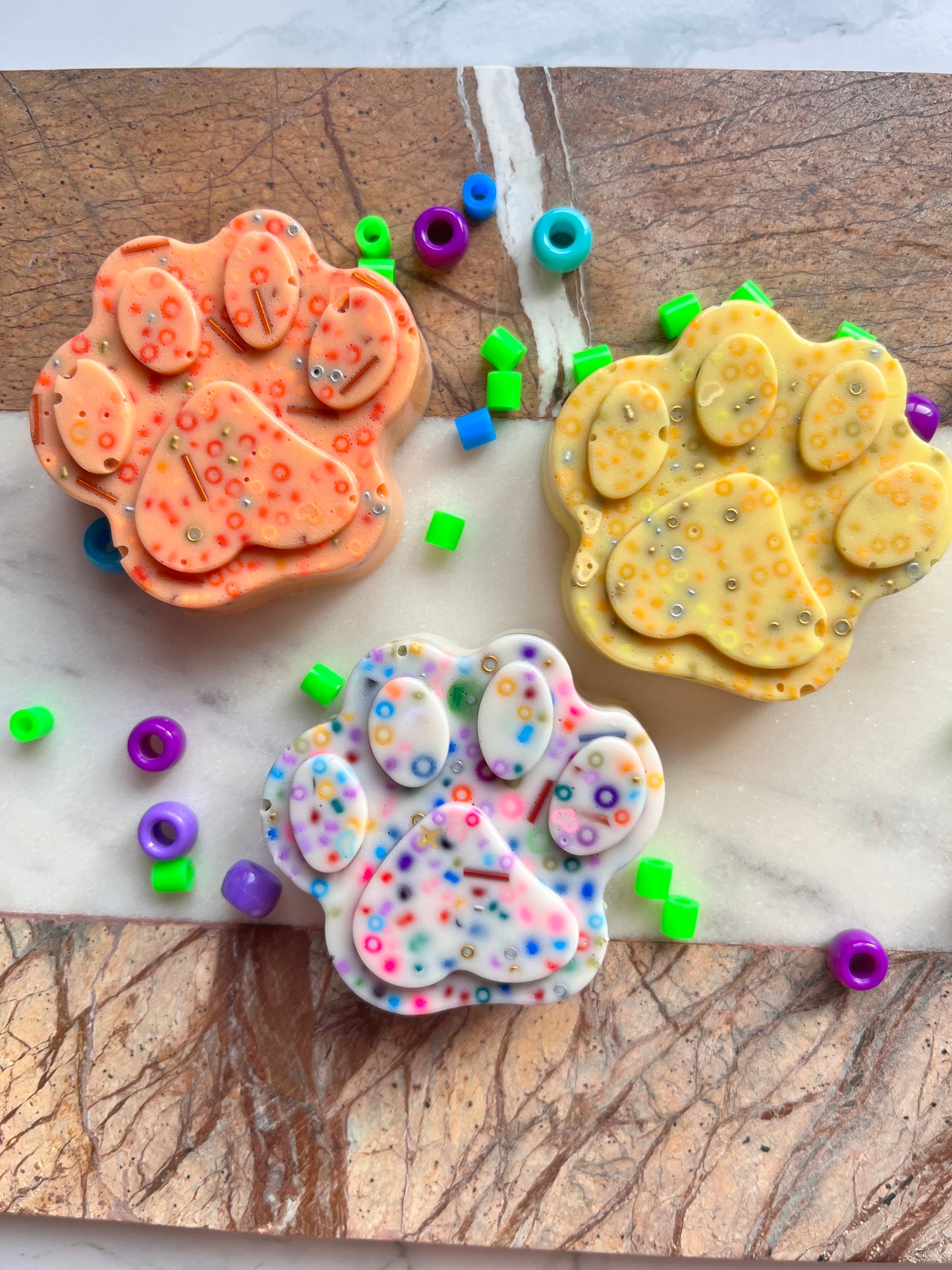 REMELTABLE 'PAW' picky pad | Reusable | 9 Colour options |Easter | Latex Free| Neurodiverse  Distracting Nail Skin Picking Stress