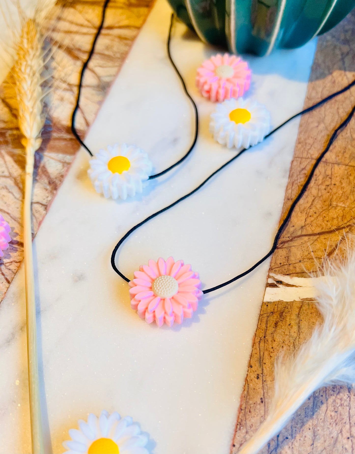 Fidget Necklace | Flower | Distraction | Fidget Aid | Neurodiverse | UK