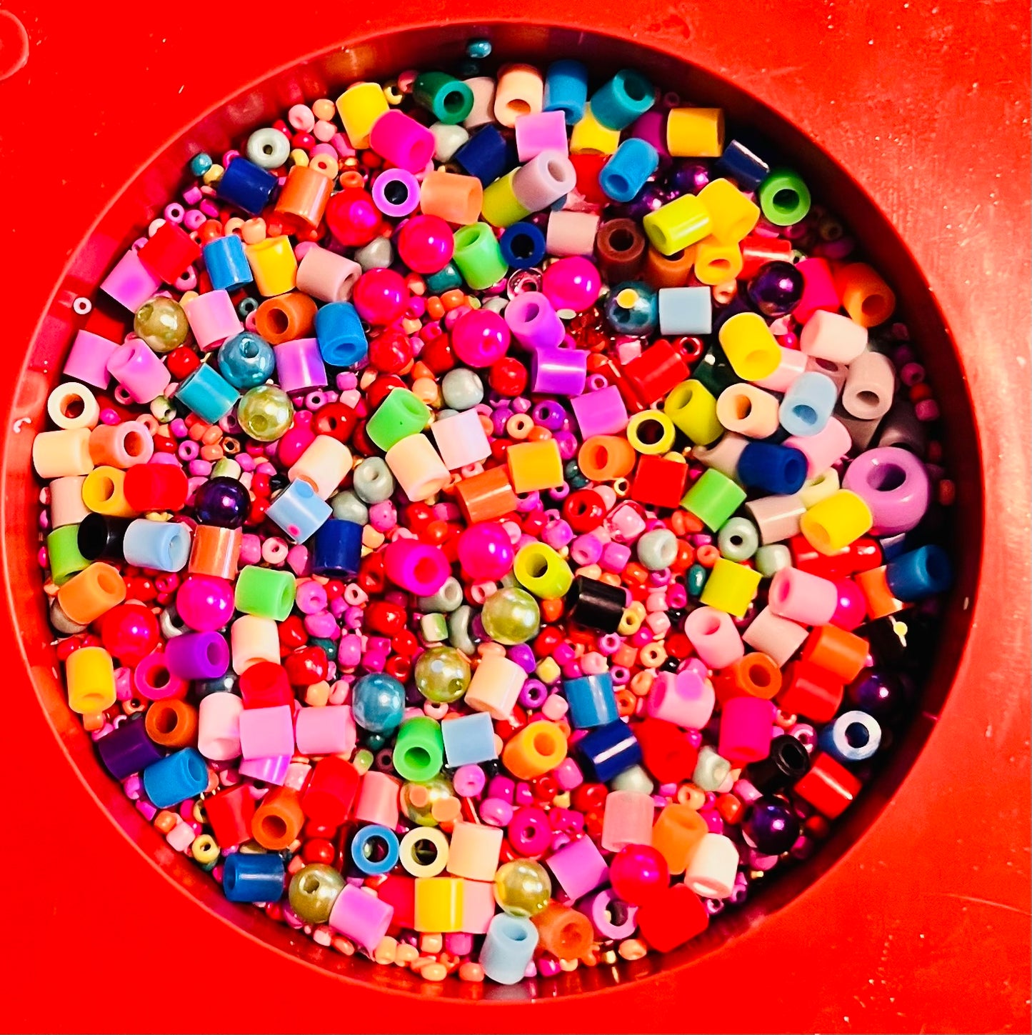 REMELTABLE 'PICK N MIX' picky pad | Reusable | Easter | Circle (10cm)| Latex Free| Neurodiverse  Distracting Nail Skin Picking Stress