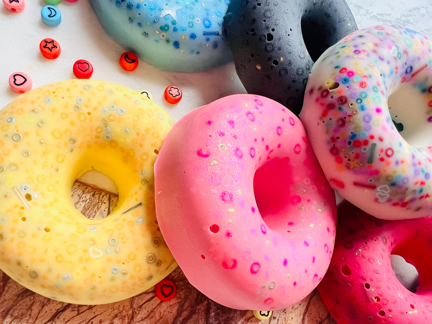 REMELTABLE 'DOUGHNUT' picky pad | Reusable | 9 Colour options |Easter | Latex Free| Neurodiverse  Distracting Nail Skin Picking Stress