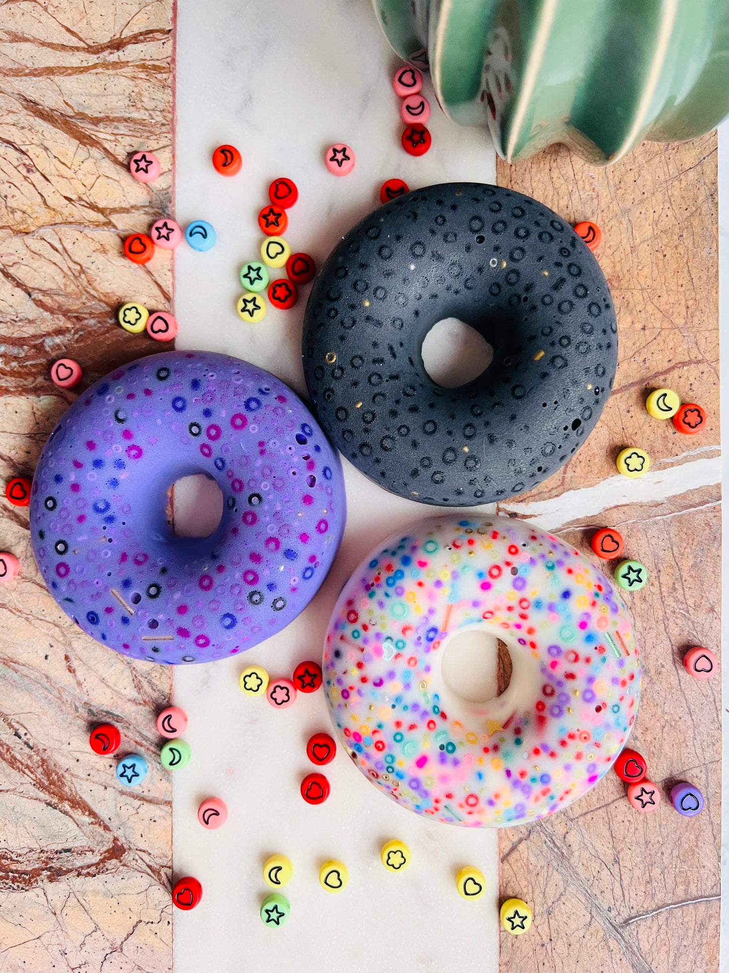 REMELTABLE 'DOUGHNUT' picky pad | Reusable | 9 Colour options |Easter | Latex Free| Neurodiverse  Distracting Nail Skin Picking Stress