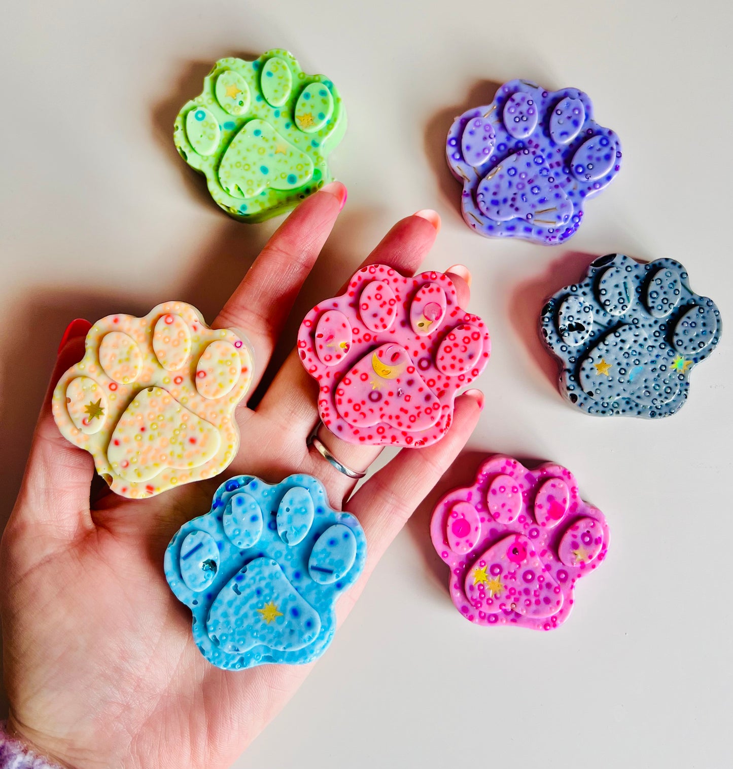 REMELTABLE 'PAW' picky pad | Reusable | 9 Colour options |Easter | Latex Free| Neurodiverse  Distracting Nail Skin Picking Stress