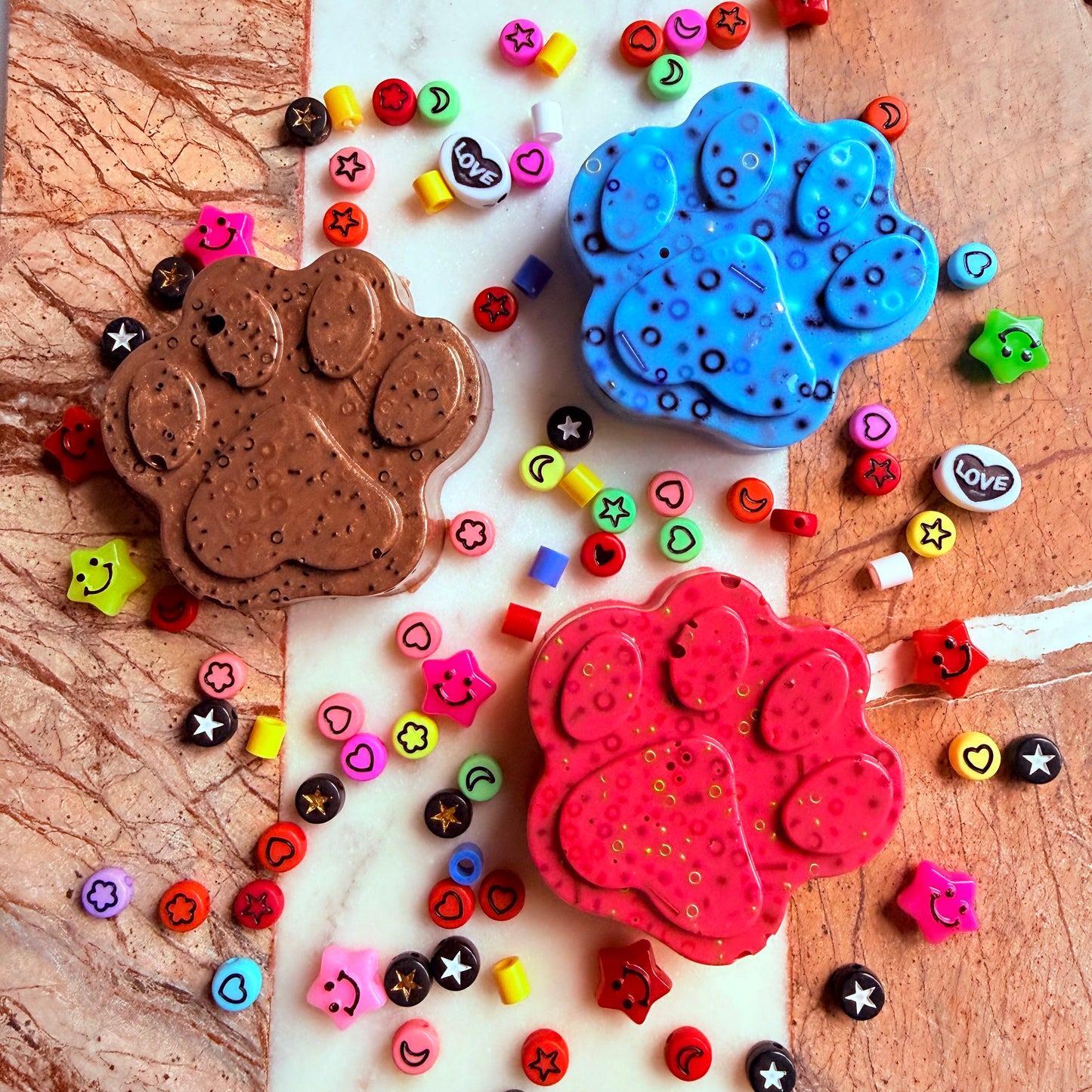 Handmade remeltable animal paw picky pad sensory fidget toy with mixed beads